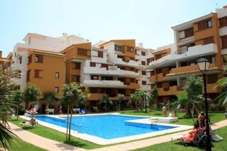 LUXURIOUS 2 BED BEACH APARTMENT