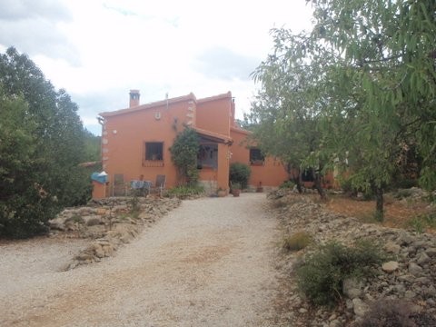 Finca for sale in Jalon - 2