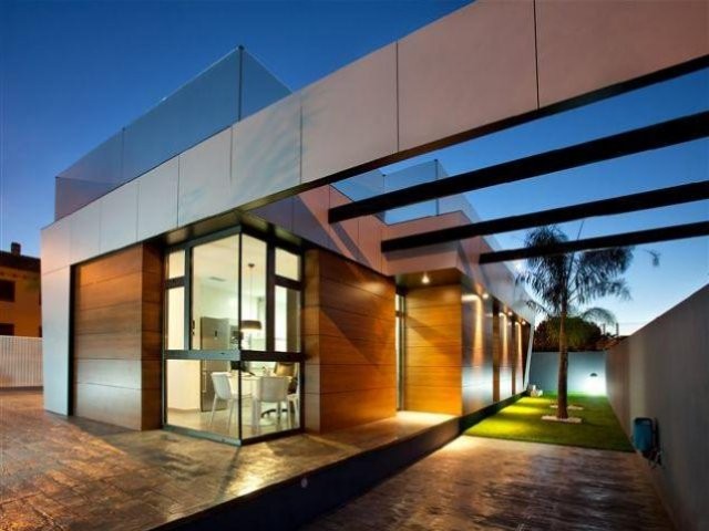 10 Luxury Villas Built in Pilar de la..