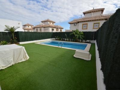 4 Bedrooms - Villa - Alicante - For Sale - 2