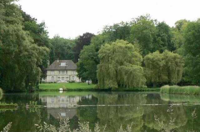 5 bedroom House For Sale: 02000 LAON - 2