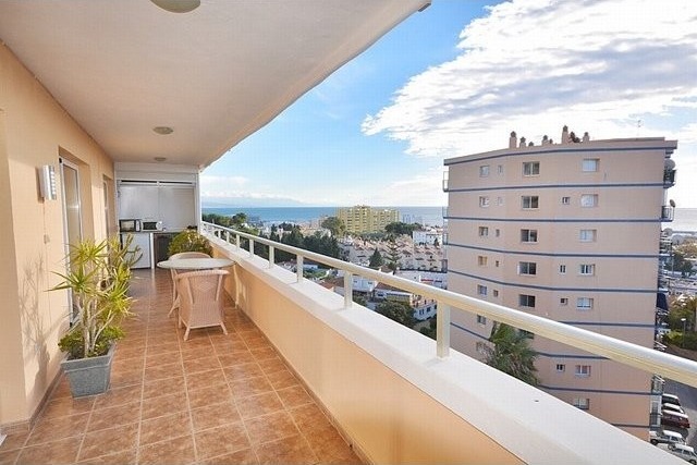Apartment - This south-facing apartment..