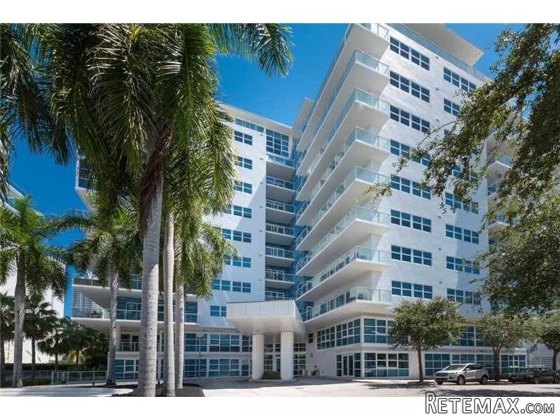 3 bedroom Flat For Sale: 6103 Aqua Ave..