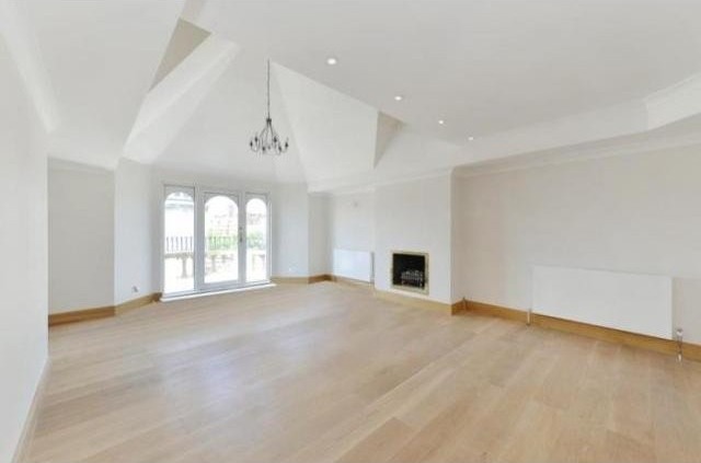4 Bedrooms - Mansion - London - For Sale