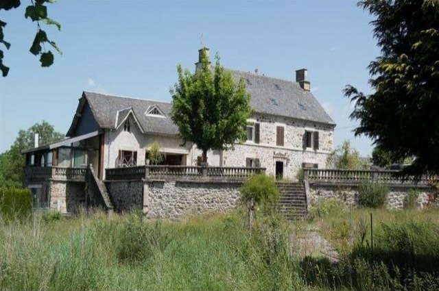 6 bedroom House For Sale: 15240 VEBRET