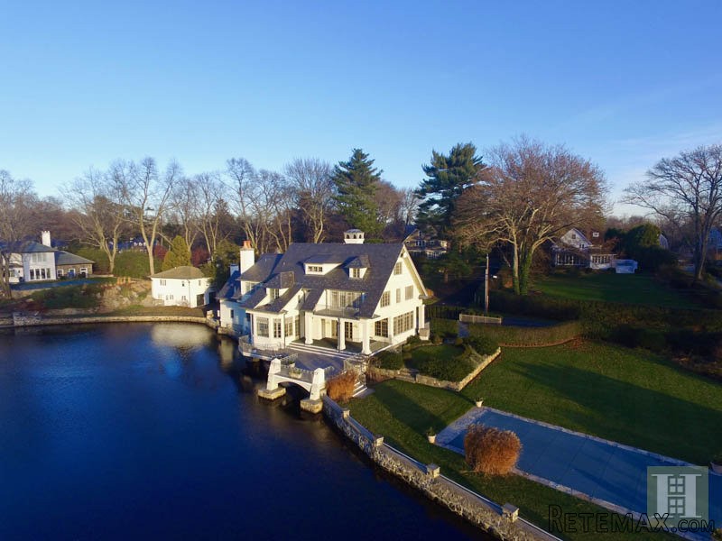 5 bedroom House For Sale: 26 SEARLES.. - 2