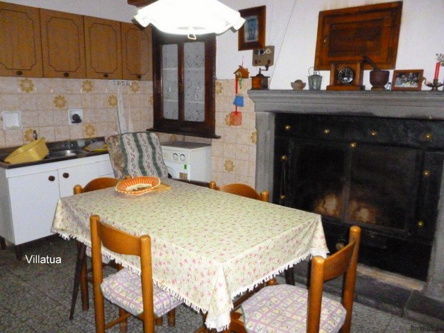 Village/town House - For Sale - Bagni..