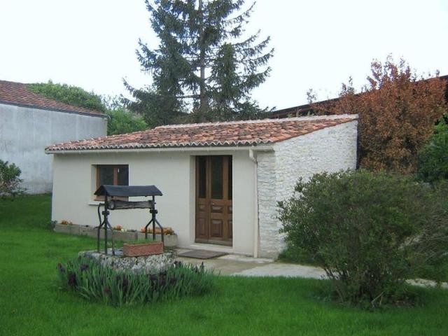 4 bedroom Longere For Sale: 86170 25.. - 2