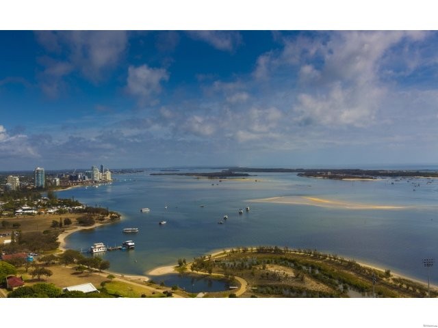 The Henley on Broadwater - SOUTHPORT -..