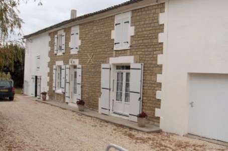 Stone House For Sale Aulnay - 2