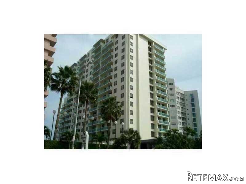 1 bedroom Flat For Sale: 5001 COLLINS..