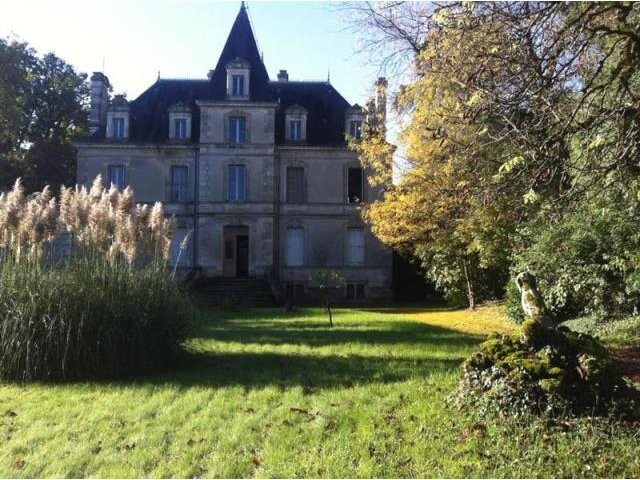 5 bedroom Manor House For Sale: 79160 A.. - 2
