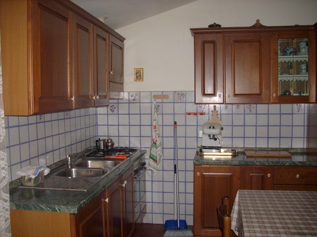 Village/town House - For Sale - North..