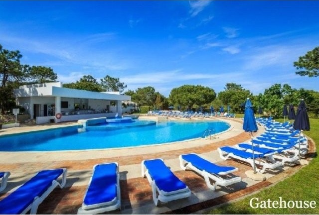 Algarve Apartment For Sale In Victory..