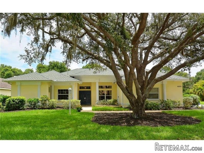 4 bedroom House For Sale: 6809..