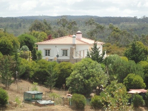 EXCLUSIVE! Beautiful 2 bedroom country..