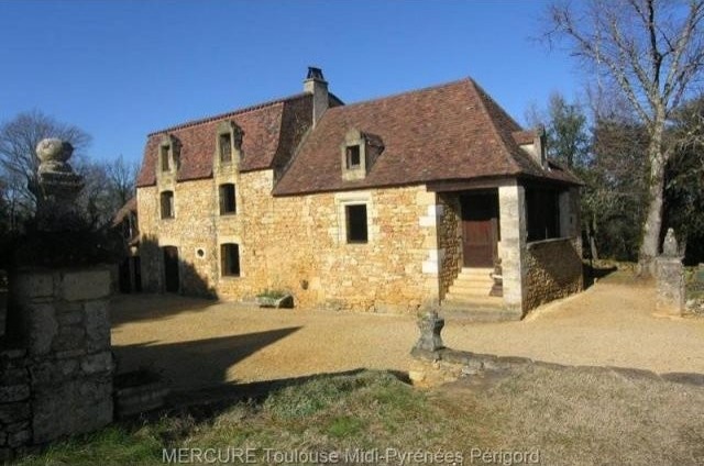 5 bedroom Character For Sale: 24000..