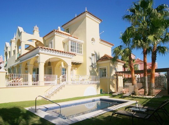Villa for sale in La Pepina, Marbella..