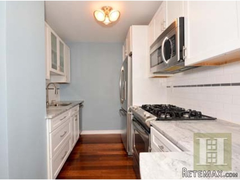 1 bedroom Apartment For Sale:5800..