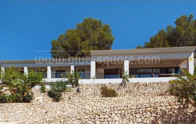 Fantastic 4 bedroom villa on Don Cayo.. - 2