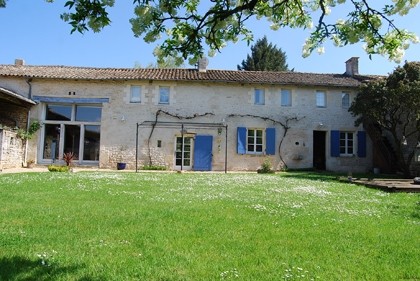 Large 4-bed house, full of character