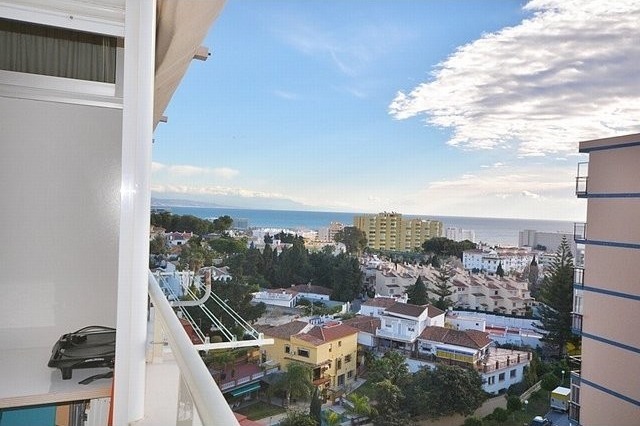 Apartment - This south-facing apartment.. - 2