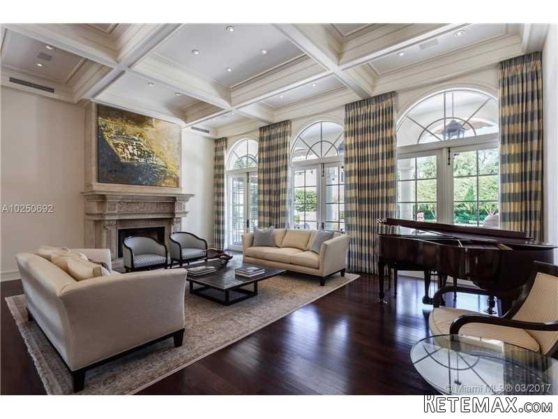 6 bedroom House For Sale: 4835 SW 76 St - 2