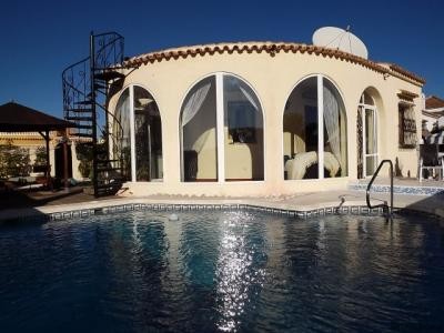 3 Bedrooms - Villa - Alicante - For Sale