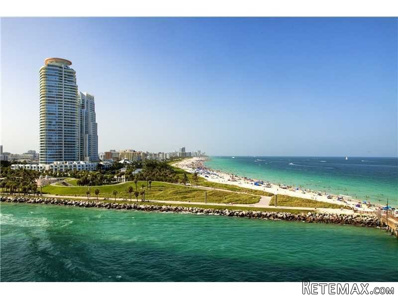 2 bedroom Flat For Sale: 100 S POINTE..