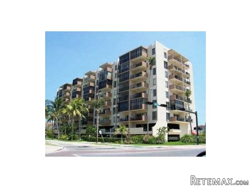 2 bedroom Flat For Sale: 575 Crandon.. - 2