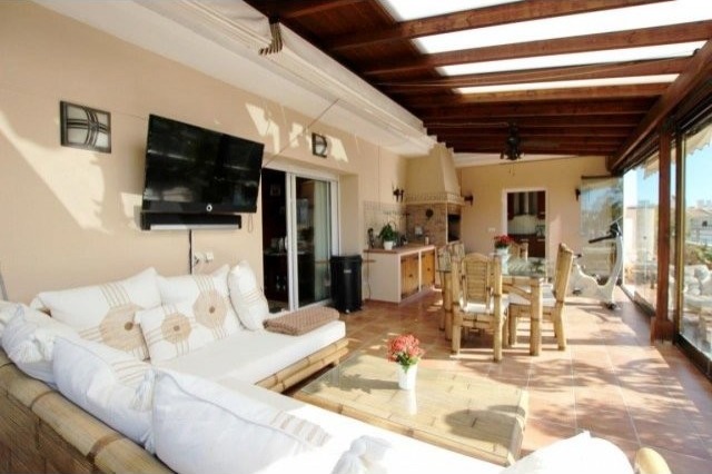 Apartment for sale in Albir - 2