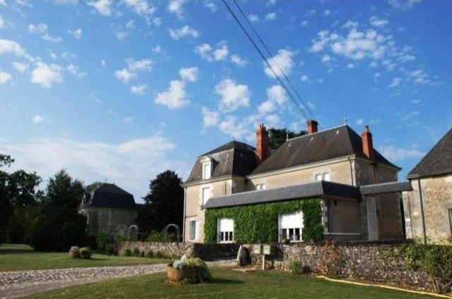 6 bedroom House For Sale: 41700 CONTRES - 2