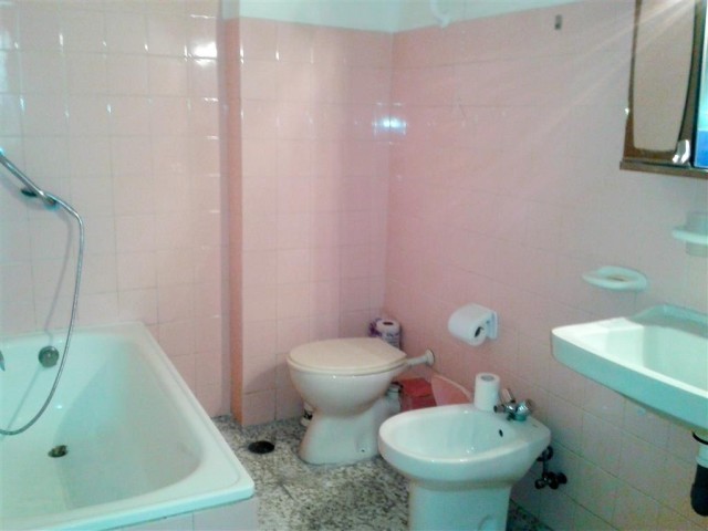 Apartment - Very spacious 4 bedroom.. - 2