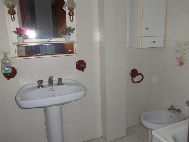 Town House - Fantastic corner townhouse.. - 2