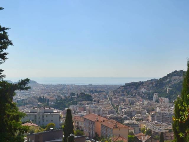 2 bedroom apartement Nice Nord with..