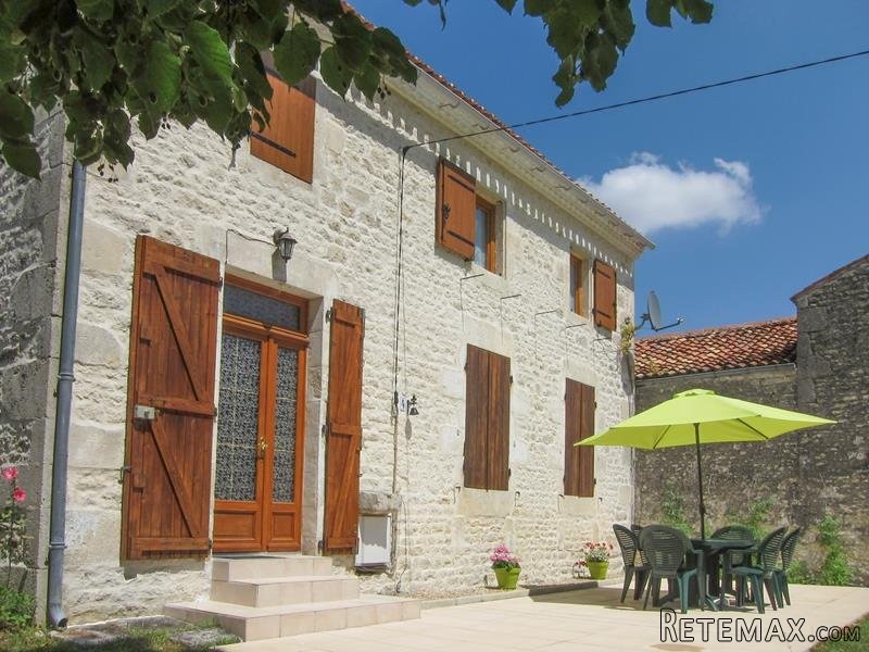 Pretty Stone House With Pool And.. - 2