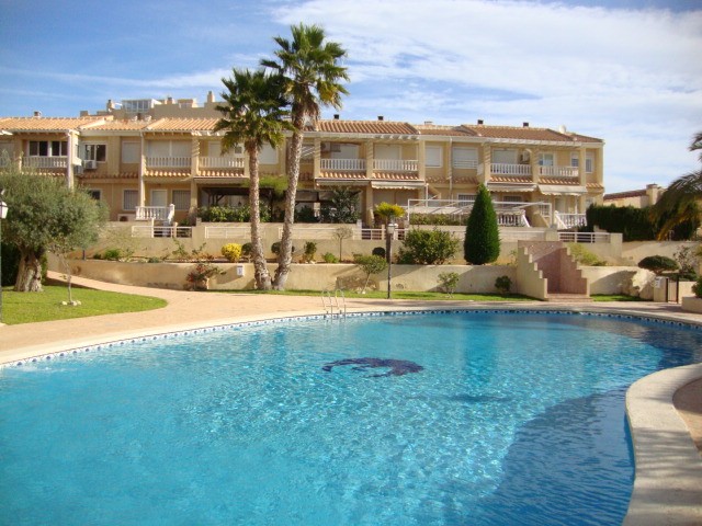 Townhouse near beach of Santiago..