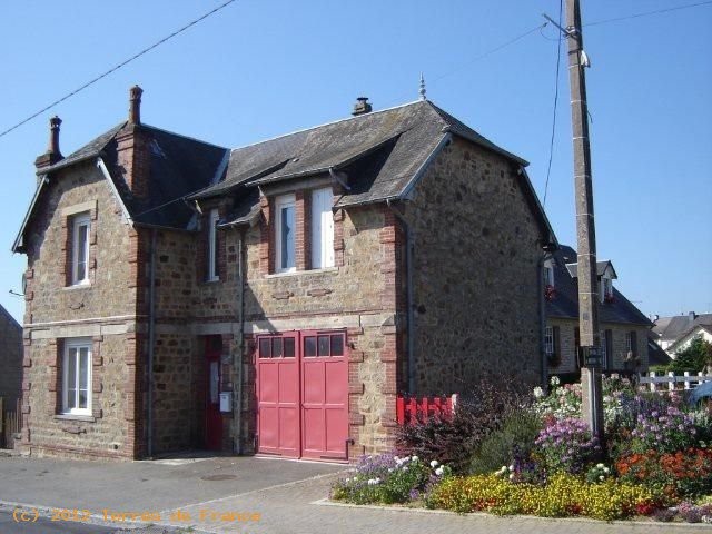 Maison De Village Du Bel Epoque, À Vous..
