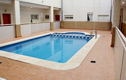 2 Bed Penthouse Walk to Beach