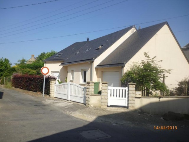 Vente Maison 8 Pieces De 168 M2 53300..