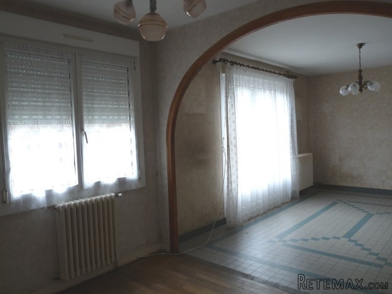 Traditional House with Business.. - 2