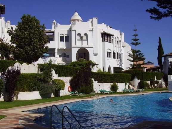 PENTHOUSE FOR SALE IN CALAHONDA