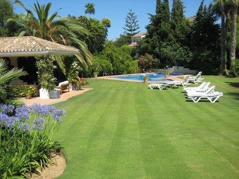 5 Bedrooms - Villa - Cadiz - For Sale