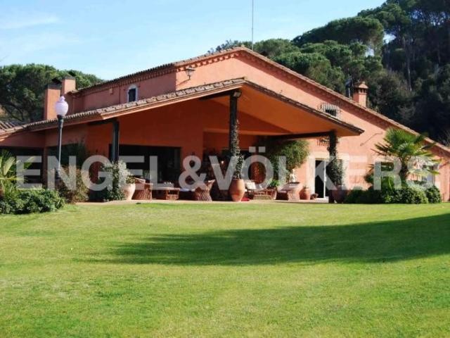 Beautiful country house, Golf..