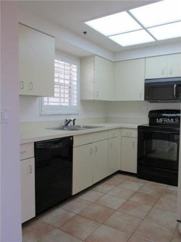 2 bedroom Property For Sale: 1002 SOUTH.. - 2
