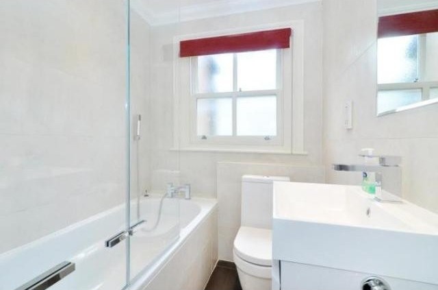 3 Bedrooms - Flat - London - For Rent - 2