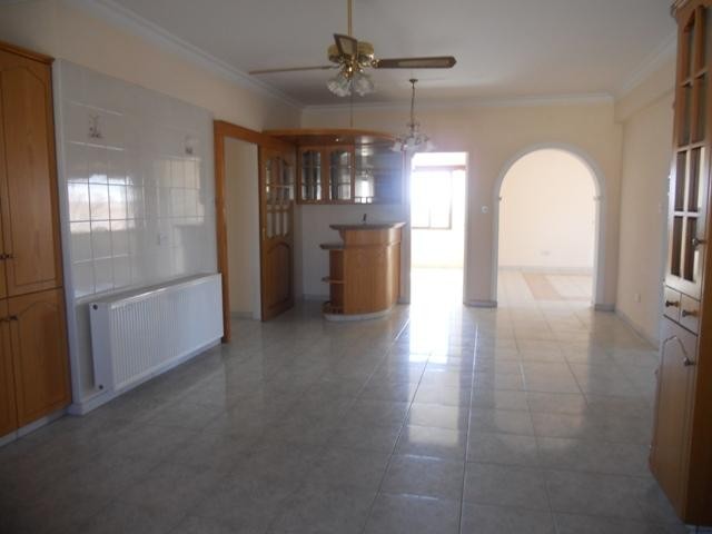 Four bedroom upper house for sale.. - 2