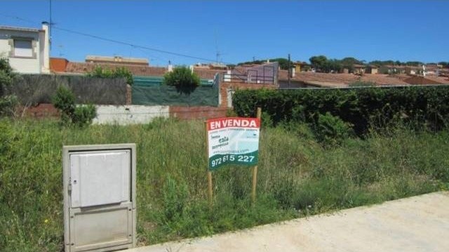 PLOT WITH PROJECT IN PALAFRUGELL - 2