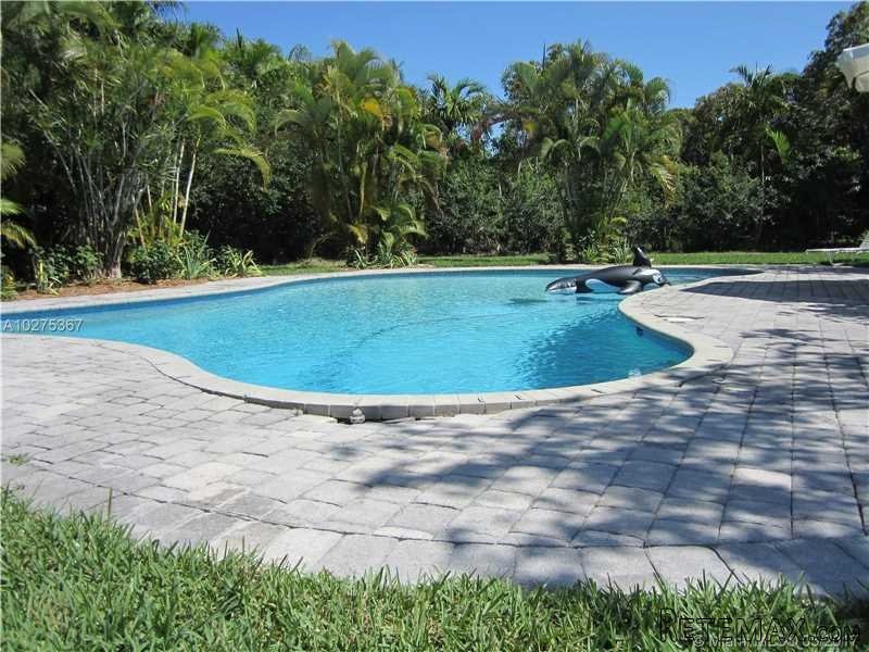 4 bedroom House For Sale: Miami 33170
