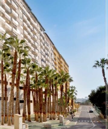 * BEACHSIDE APARTMENT